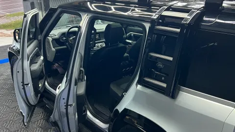 Land Rover DEFENDER 110P SE 2020