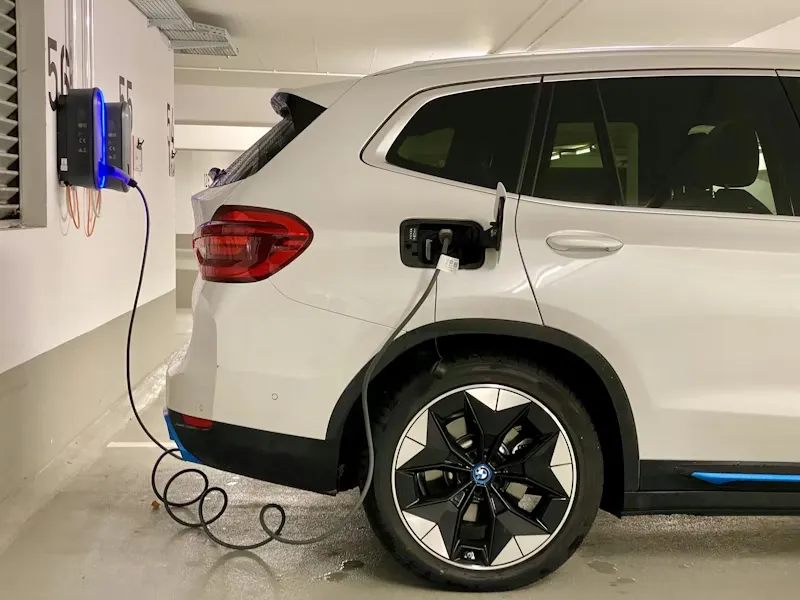 Elétricos & Híbridos